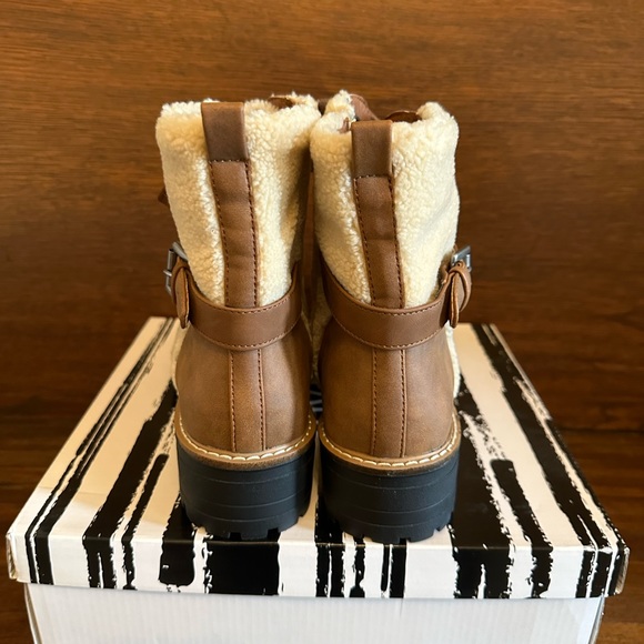 DV by Dolce Vita Algery Faux-Fur-Trim Booties - Picture 5 of 6